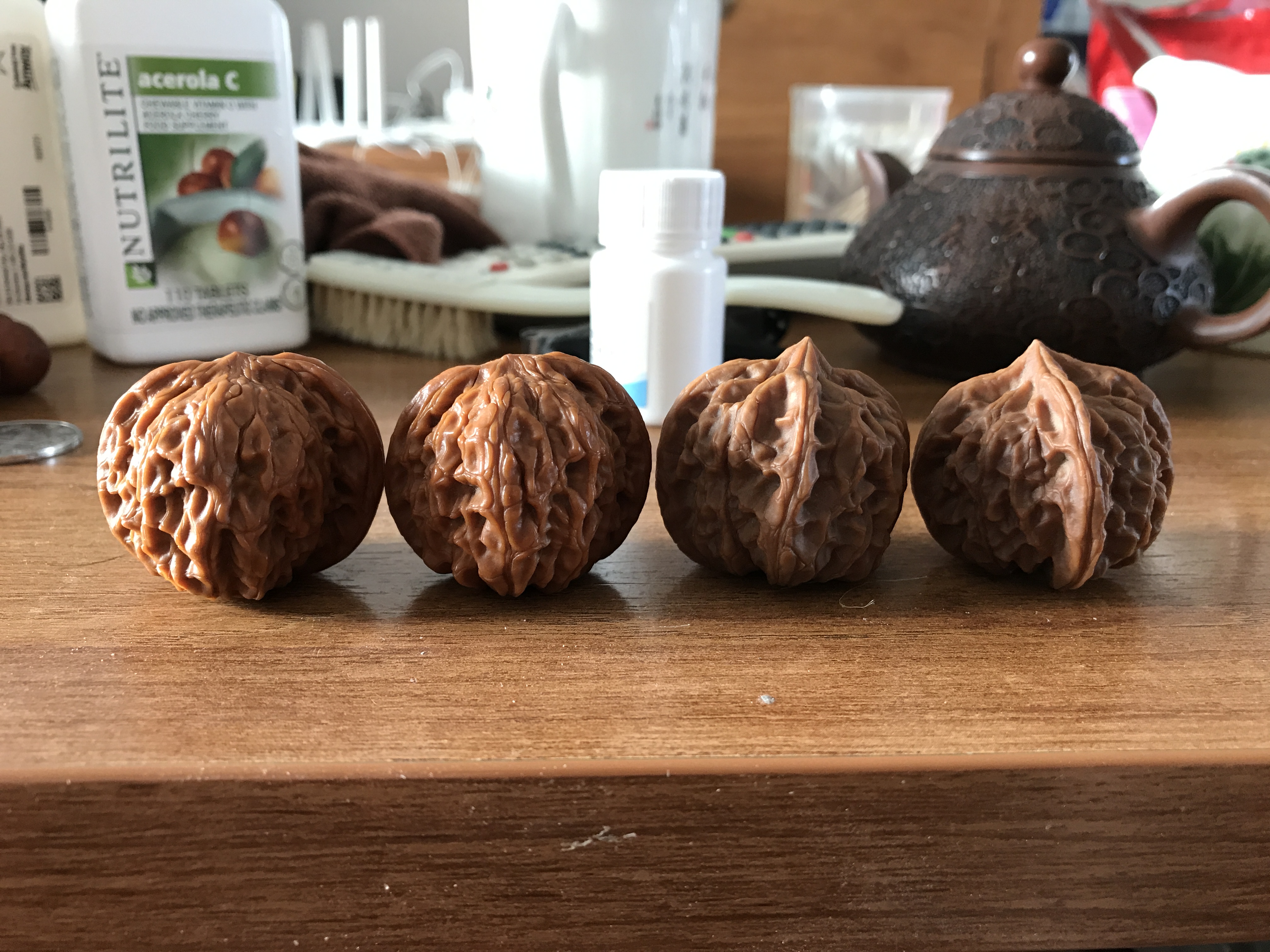 文玩核桃磕尖还能玩吗图片,文玩核桃不小心打碎了