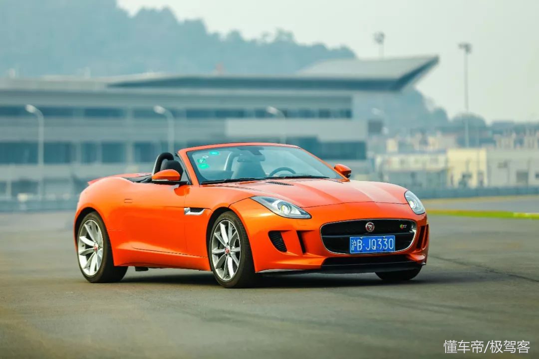 f-type试驾2019,最好听的v6