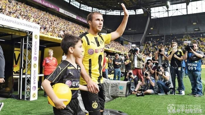 格策被评为最失望的球员,格策2013年转会费