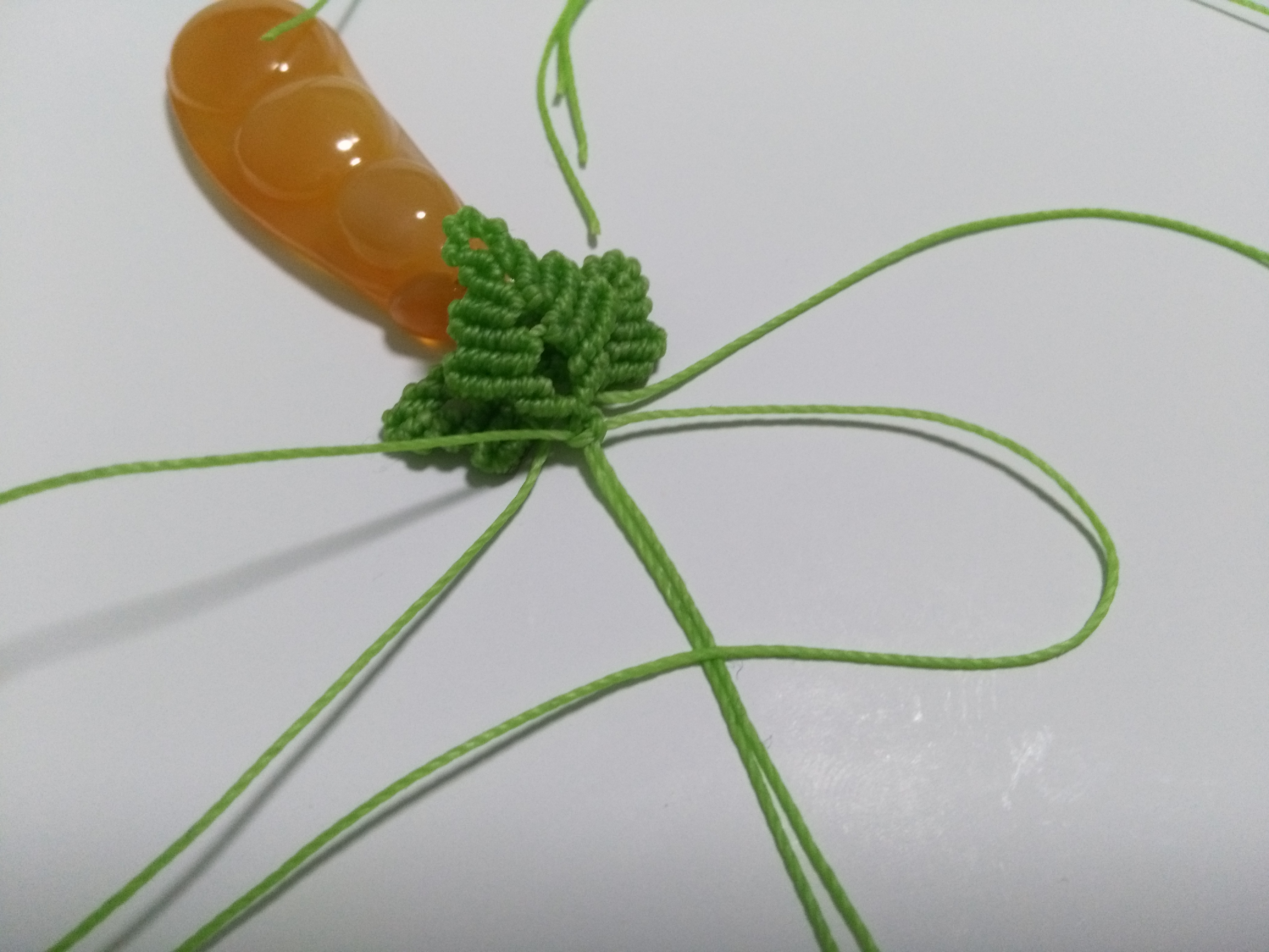 玛瑙豆子编手机吊坠法教程,玉豌豆吊坠怎么编绳