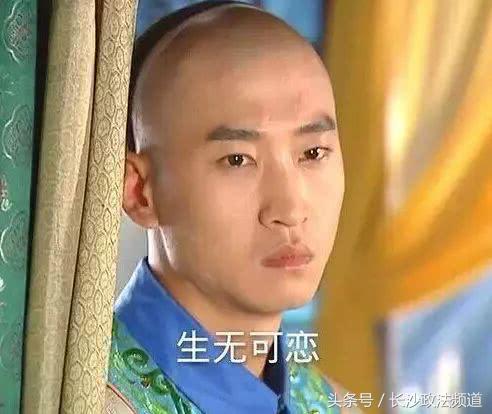 晴天霹雳一个女孩降生,女子产下双胞胎20年后发现蹊跷