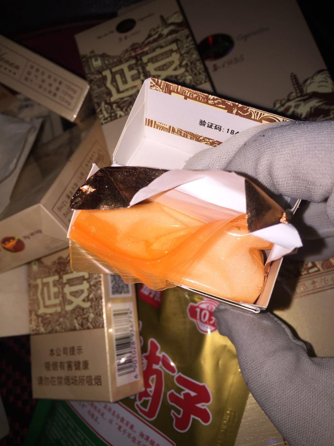 空载800公里赚六千好生意有猫腻 民警火眼金睛截*品毒**