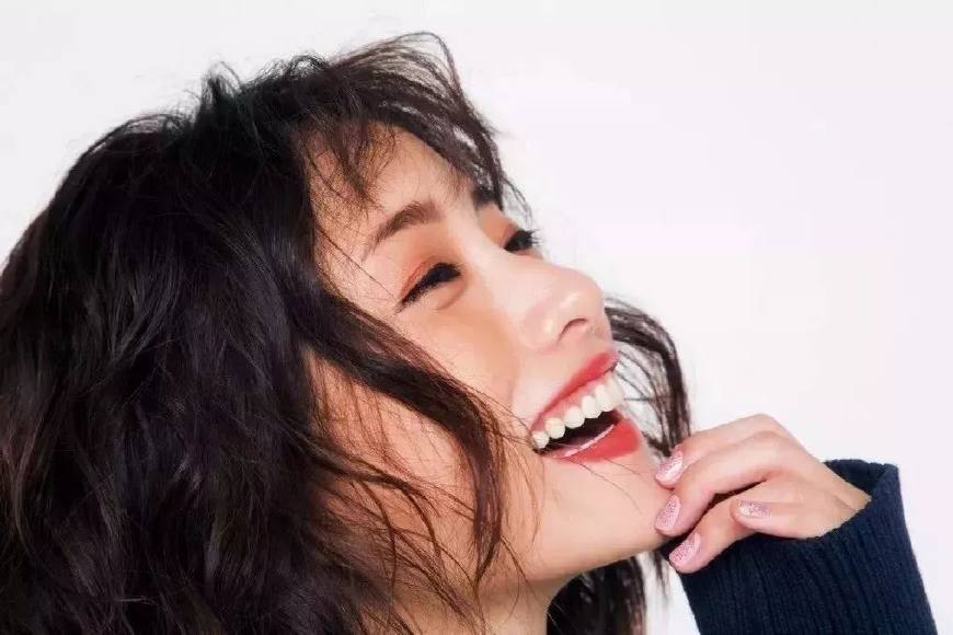 短发发型像微整形,40岁的瘦脸减龄发型短发