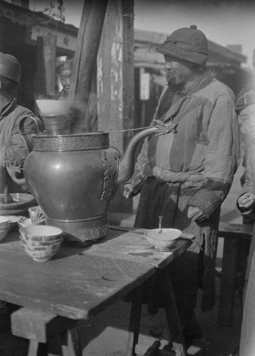 天津民国另一面，海河左岸朴实无华又枯燥的一天