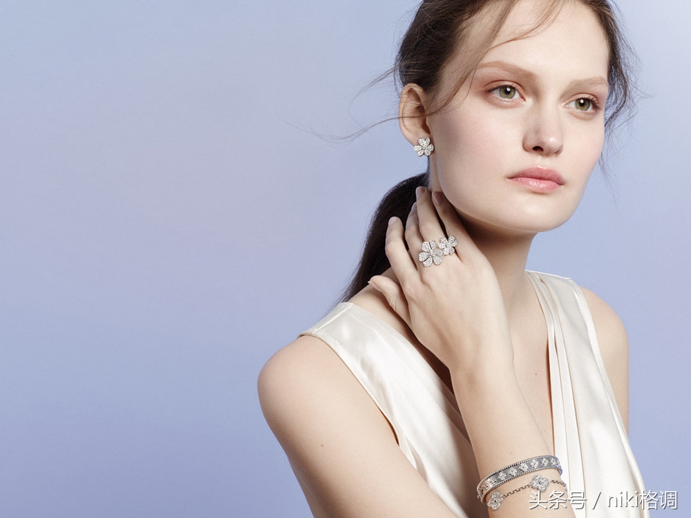 梵克雅宝香水有哪些系列,梵克雅宝第一支香水