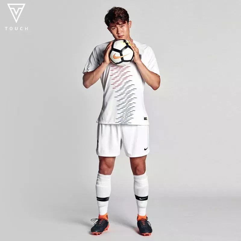 时尚新知｜世界杯32强各国战袍一览（下）