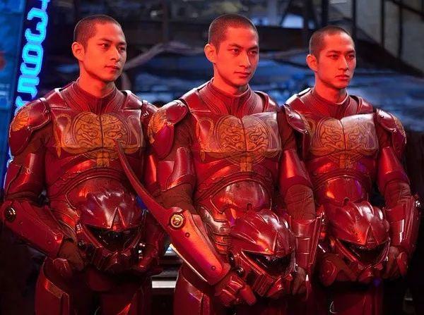 环太平洋2史诗级机甲对决,《环太平洋2》全机甲盘点