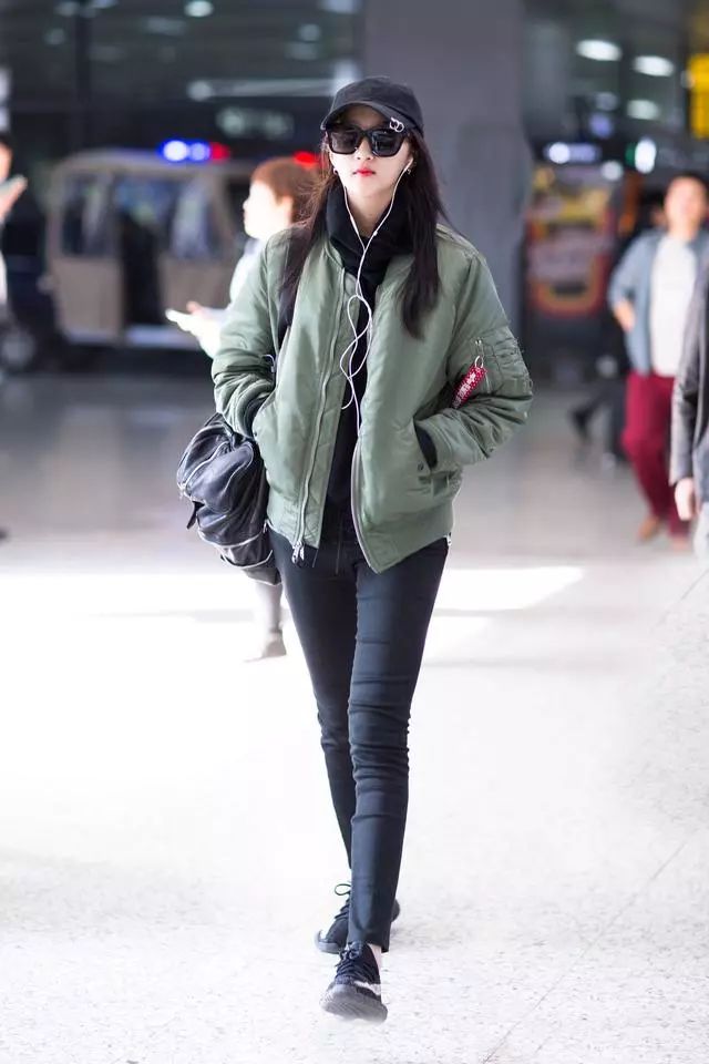 立体又不臃肿的连帽卫衣,连帽卫衣设计感