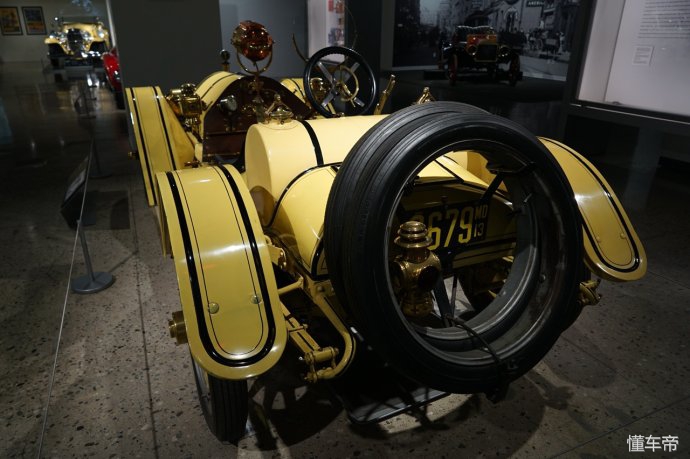 汽车博物馆蝙蝠侠战车,汽车博物馆带你了解蝙蝠侠战车