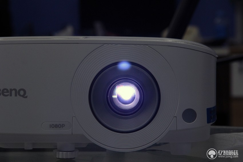 明基e500观影效果,明基e500投影仪测评