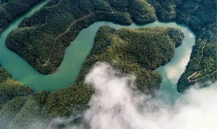 媲美九寨沟的碧湖潭，被誉为萍乡小三峡，是不可错过的世外仙境