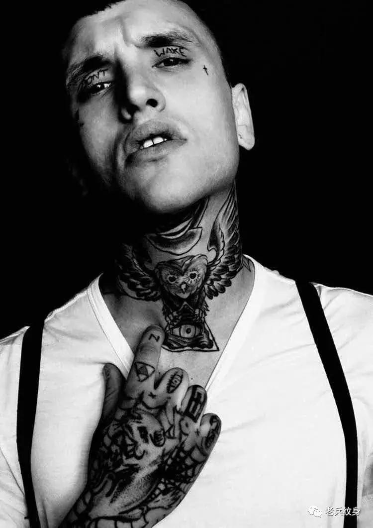 鎵嬭噦棰堥儴绾硅韩鍥炬澶у叏,绾硅韩棰堥儴鍥炬