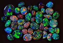 欧泊宝石品牌,欧泊宝石有琥珀色的吗