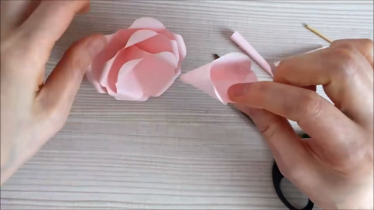 手工制作花朵玫瑰花简单好看,手工制作玫瑰花教程步骤图