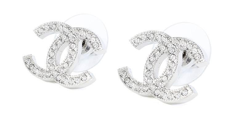 价格亲民的首饰品牌,贵的奢侈品首饰