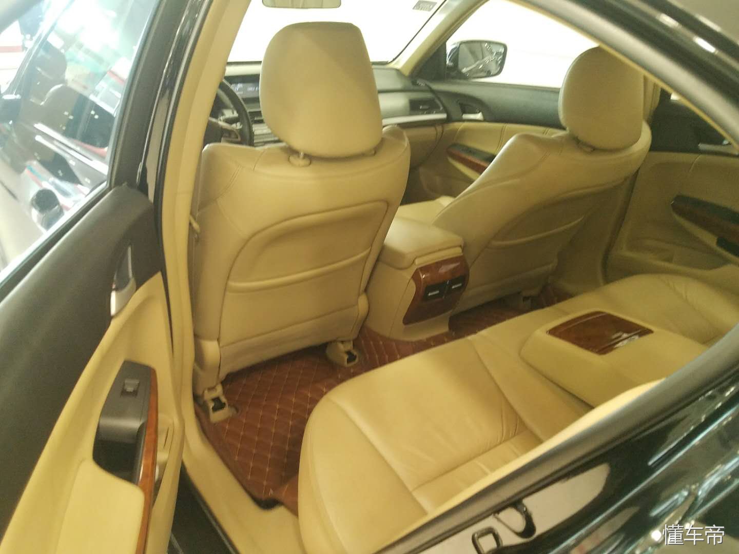 广本雅阁车视频,广本雅阁商务车