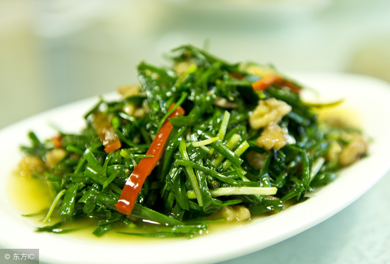 吃了韭菜会肚子涨是什么原因,春韭菜的禁忌与副作用