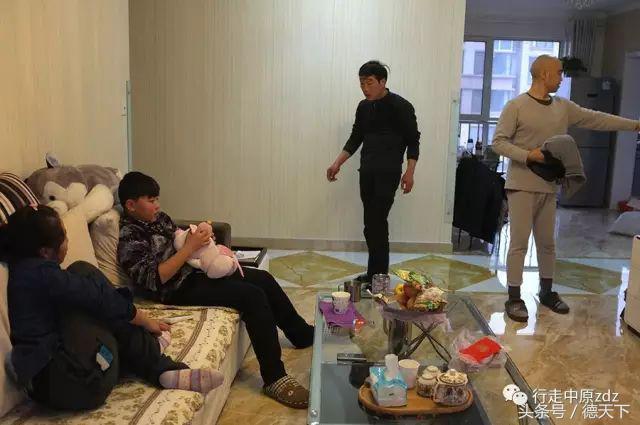 清明特辑，一个癌症家庭的悲惨历程——失臂之痛