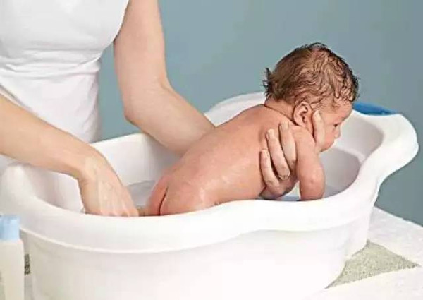 宝宝反复起尿布疹怎么办,孩子尿布疹总反反复复怎么办