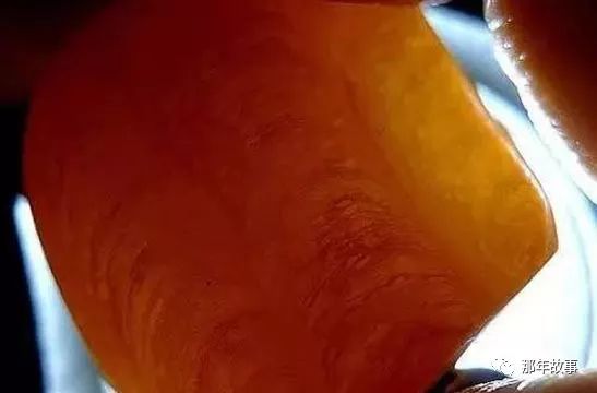 天然蜜蜡再生蜜蜡纹理对比图,再生蜜蜡跟蜜蜡有什么区别