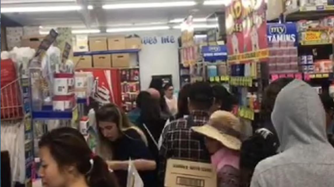 墨尔本药房为代购“开后门”被轰婴儿奶粉还没上架就被抢光