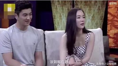 杜江给霍思燕涂防妊娠纹的油,霍思燕怀孕妊娠纹修复