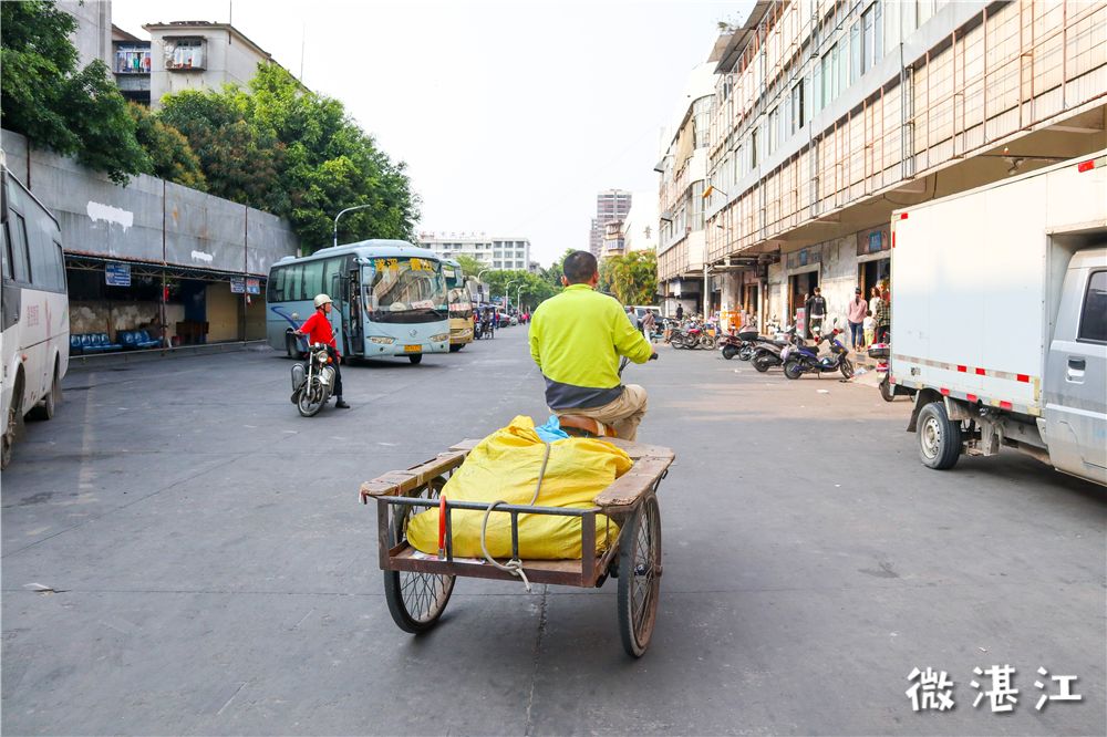 白云区火车站服装批发市场,长沙南站服装批发市场