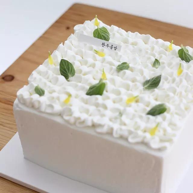 八齿裱花嘴奶油蛋糕简单造型,小孩子奶油蛋糕造型简单