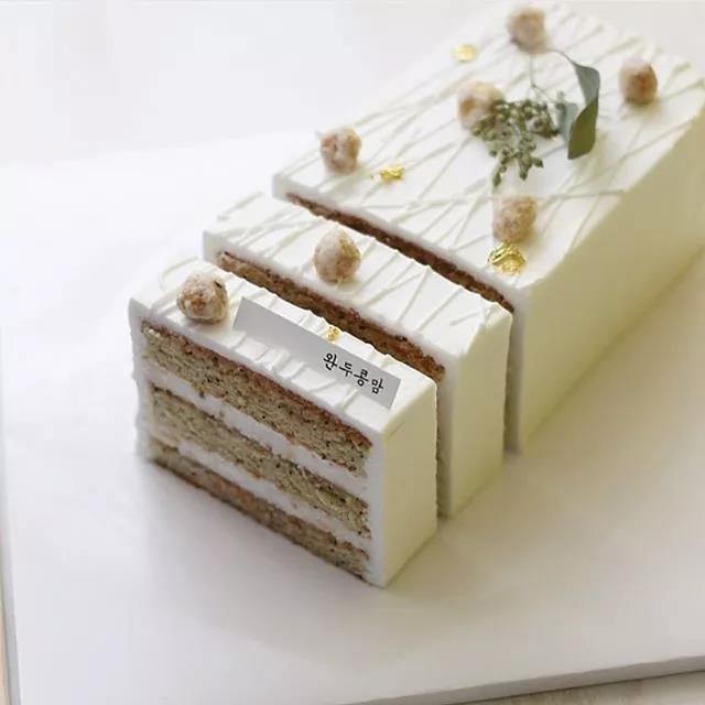 八齿裱花嘴奶油蛋糕简单造型,小孩子奶油蛋糕造型简单