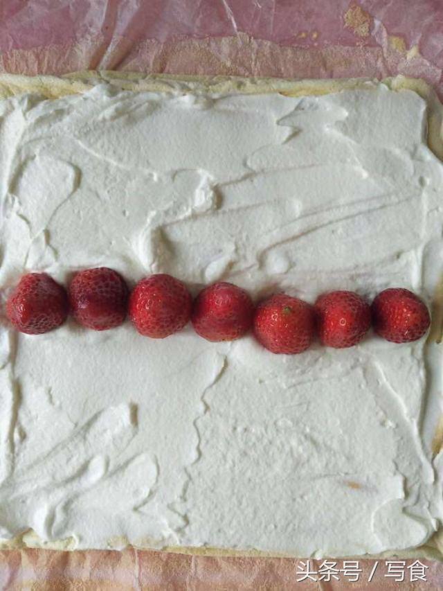 想吃大阪人气美食「草莓堂岛卷」再也不用大排长龙，在家就能复刻