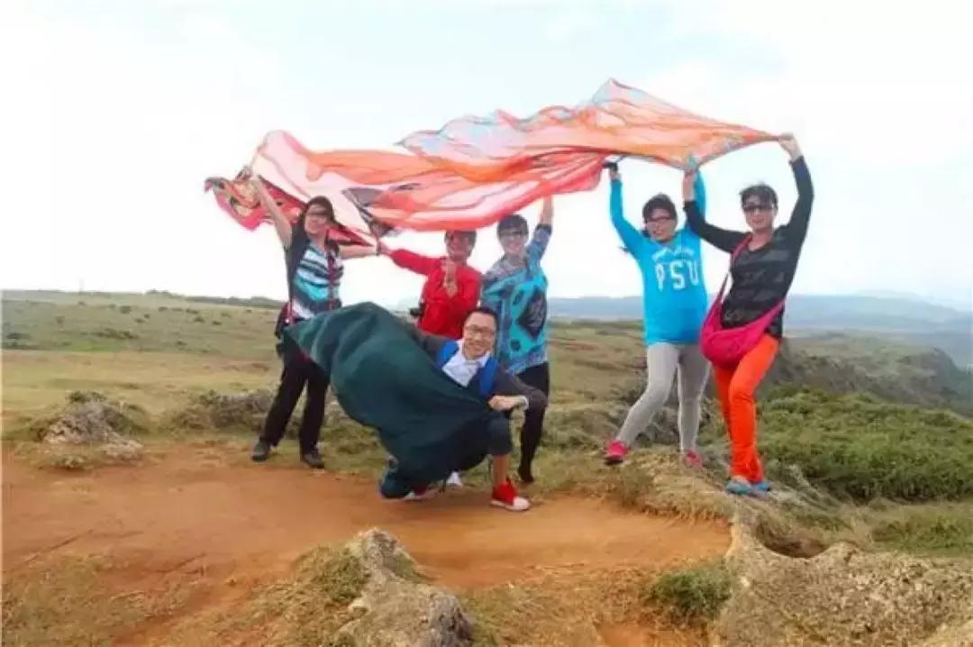 看完我妈拍的春游照片,我跟我爸都哭了……