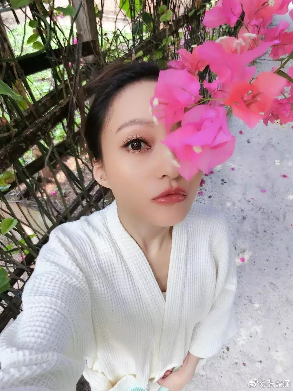 张韶涵深色口红,张韶涵护肤口红