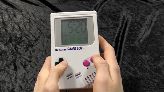 将童年回忆戴在手上！国外礼品网推出GameBoy外形腕表和闹钟