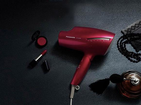 发质干枯毛躁是受损吗,头发干枯脆弱发根不强韧怎么补