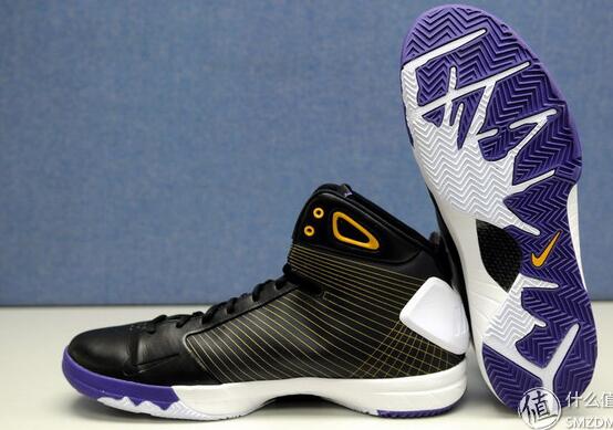 回忆篇从青涩到成熟记忆里的黑曼巴 ----科比战靴系列