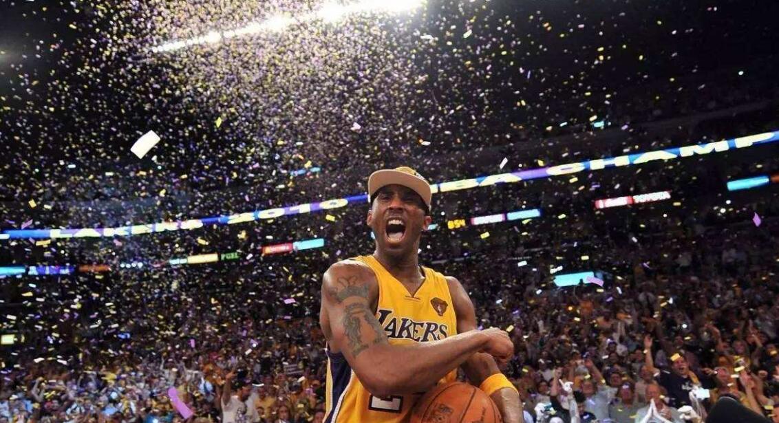 科比黑曼巴战靴,回忆科比经典