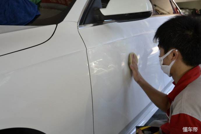 车衣毁车漆,贴车衣毁车漆嘛