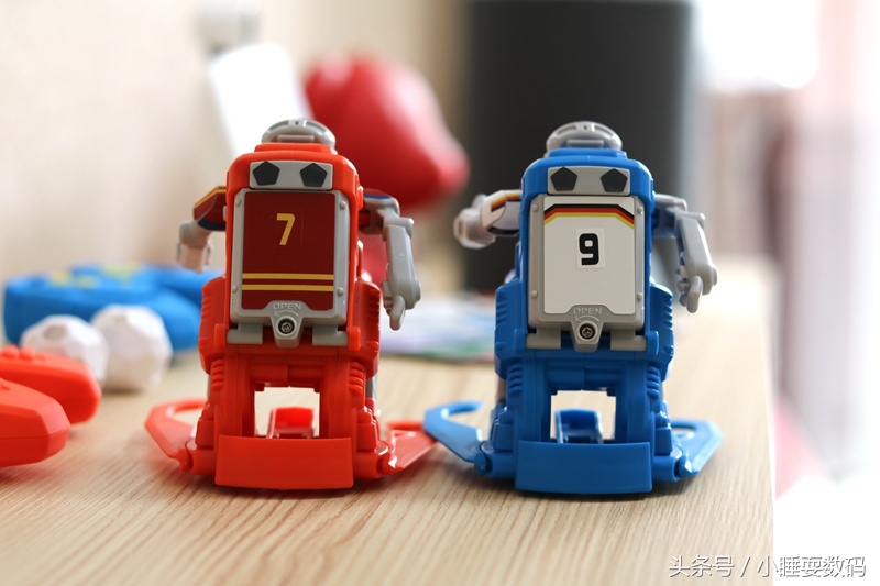 还记得儿时的大空翼吗？米家众筹新品SIMI足球机器人带你重温