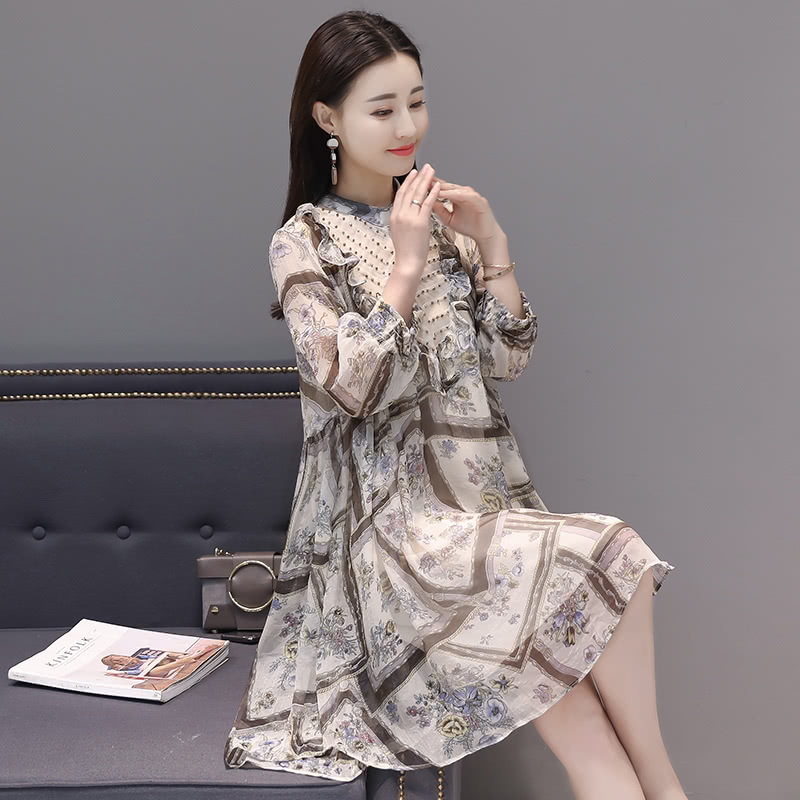 碎花裙这样穿是真的美,碎花裙如何穿得惊艳