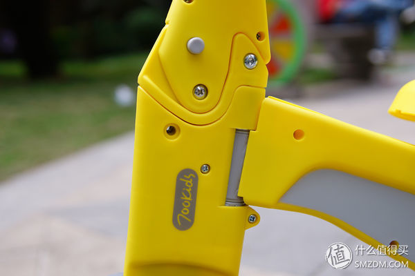 700Bike+小米生态链，高颜值和高性价比的柒小佰变形儿童车