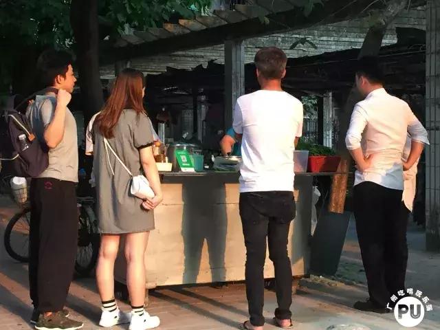 有一条路叫做回家啥意思,有一条路叫新疆歌曲