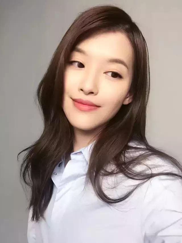 美瞳掉色?含水量是什么?怎么戴才正确,这一篇全搞定!