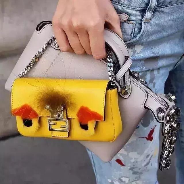 女生真皮包包轻奢品牌排行榜,女人包包高档品牌真皮