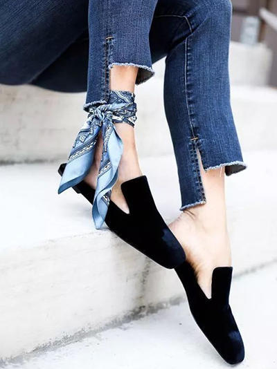 时尚高端珍珠扣丝巾高贵系法配饰,丝巾怎么系比较好看而且简单方便