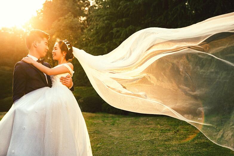 杭州婚纱照拍照圣地秋天,杭州拍婚纱照哪家性价比高