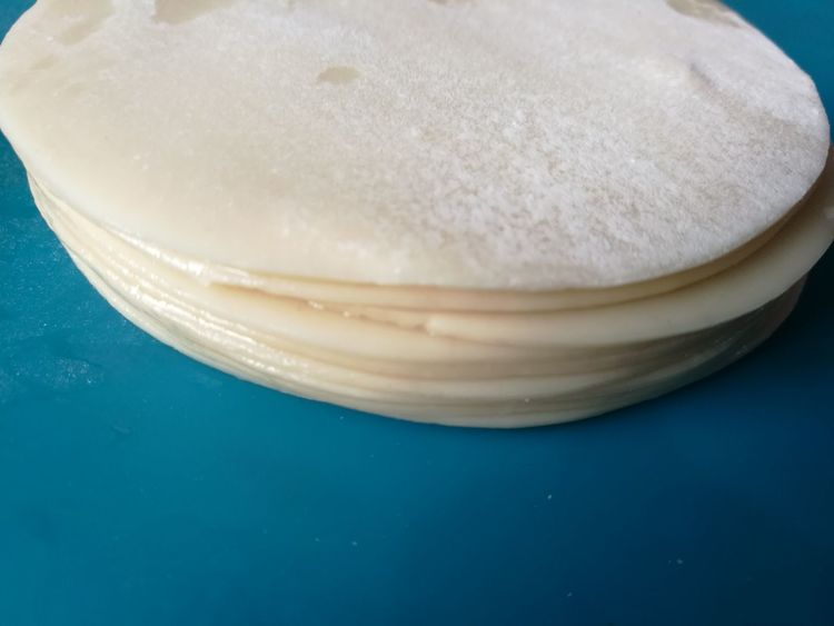 薄饼机春饼皮的制作方法和配料,饺子皮做春饼皮的制作方法
