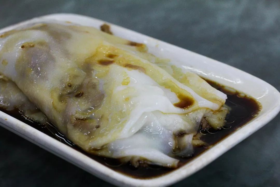 100元吃一天路边摊,100元吃一天饭