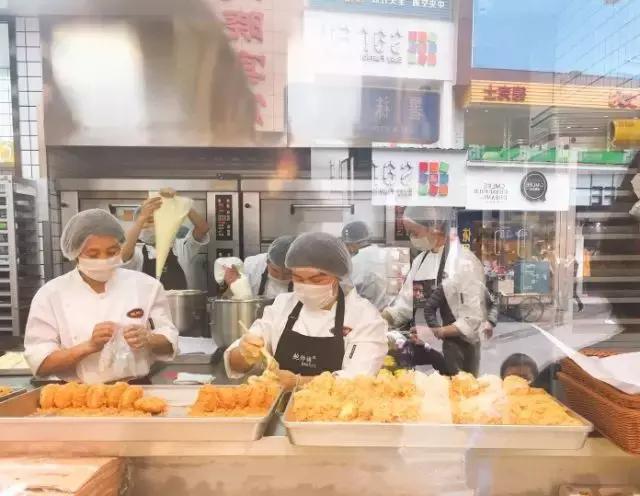 成都那些名不副实的网红店,成都音乐餐吧网红店