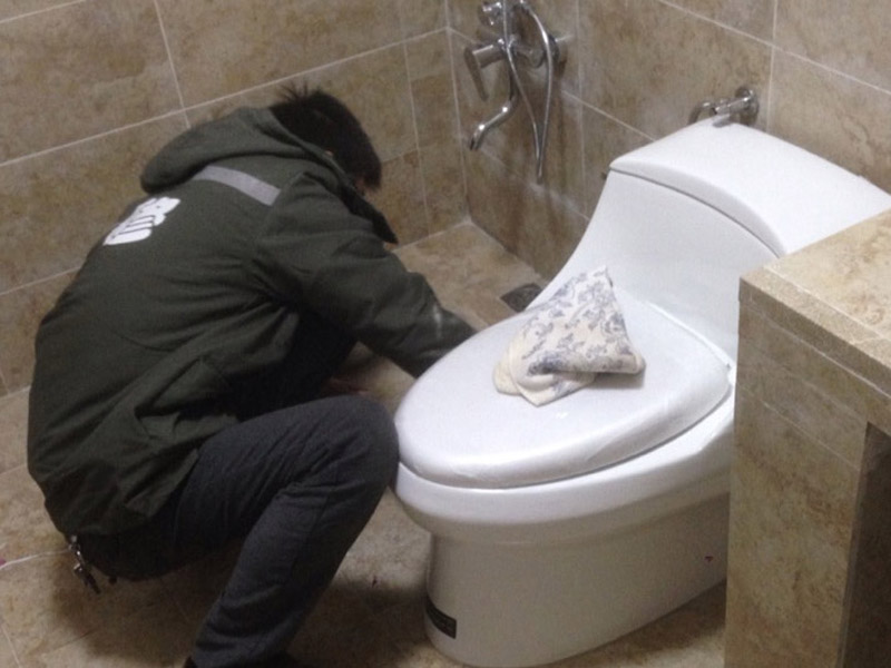 抽水马桶一直漏水怎么解决,抽水马桶安装的方法