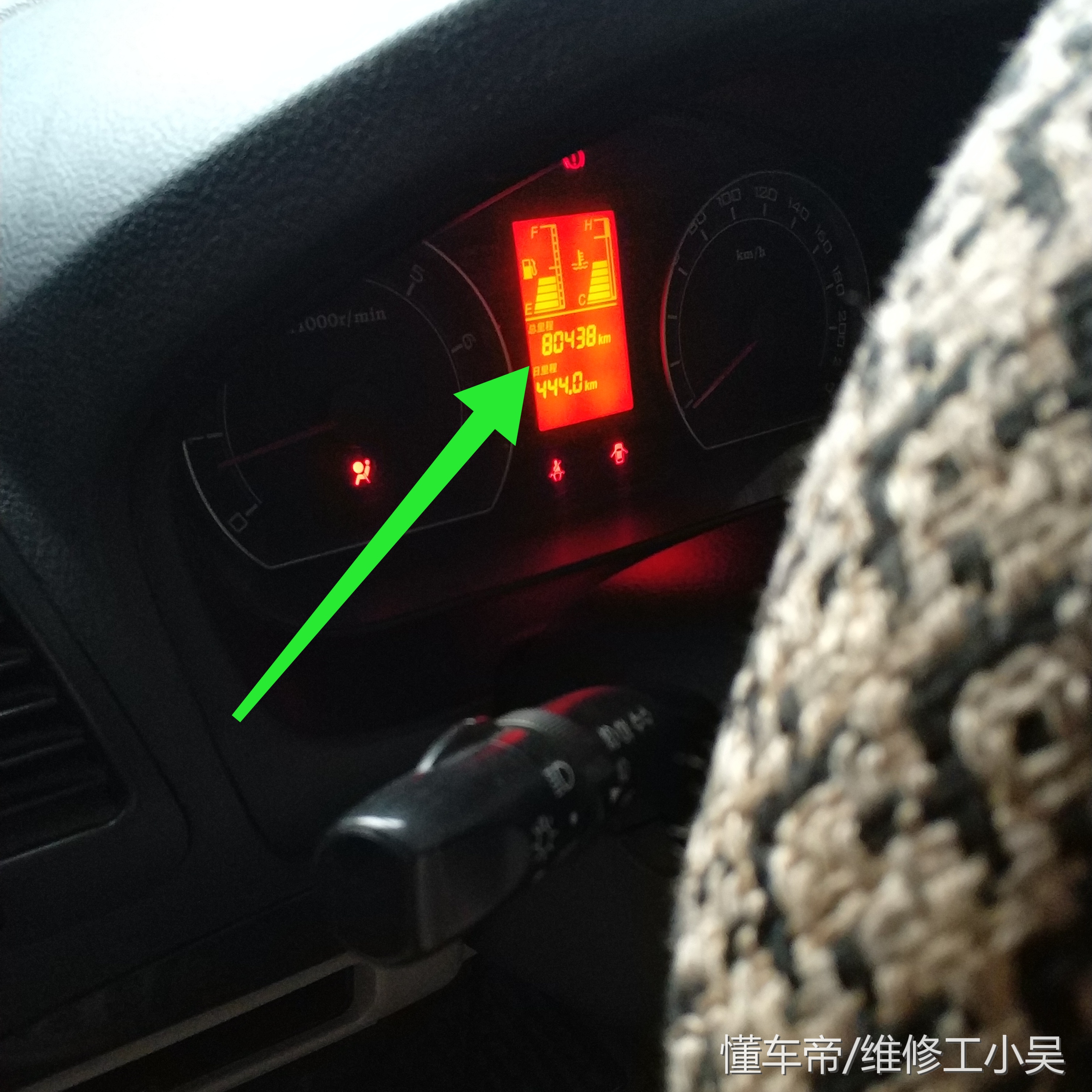 老款奔腾b50发动机声音大怎么解决,奔腾b50缺机油汽车抖动吗